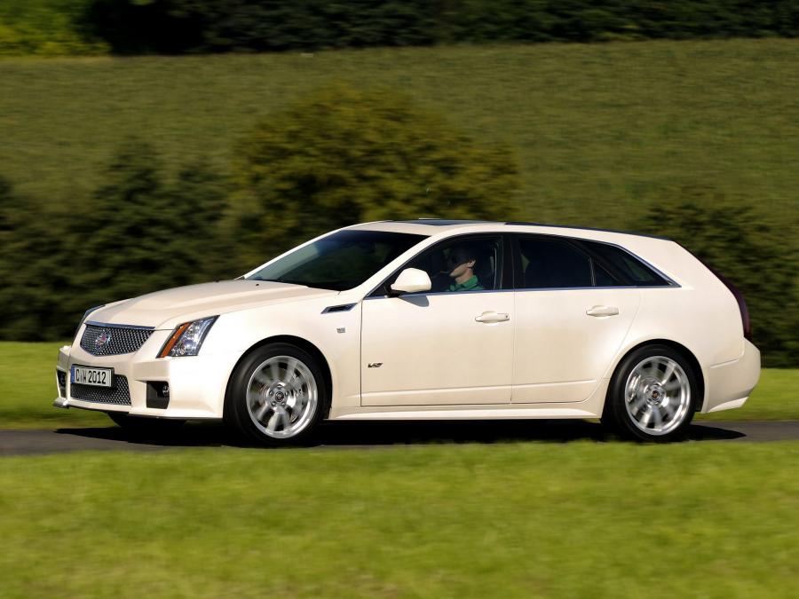  Cadillac CTS-V Sport Wagon 2010 года  (EU) (фото 13 из 21)